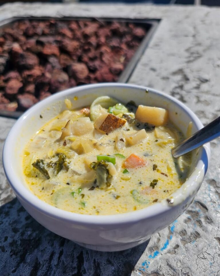 Creamy Colcannon Soup Recipe: Hearty Comfort in a Bowl