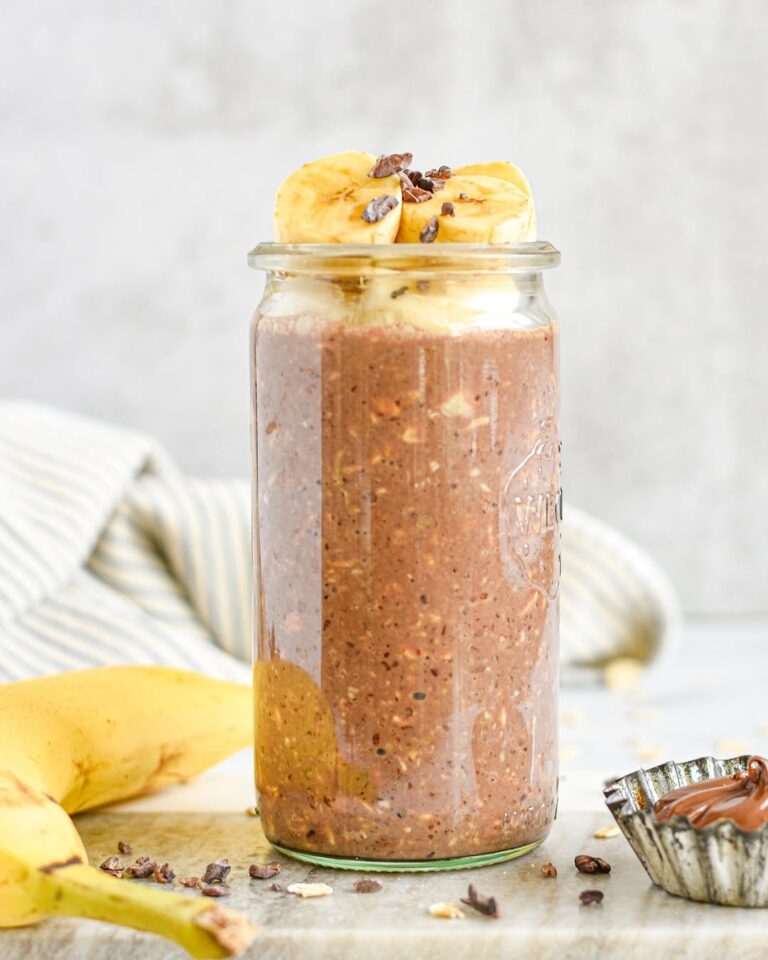 Chocolate Banana Overnight Oats Recipe