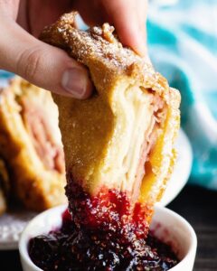 Delicious Monte Cristo Sandwich Recipe: Easy & Irresistible!