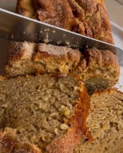 Cinnamon Crunch Banana Bread Recipe: Moist & Delicious!