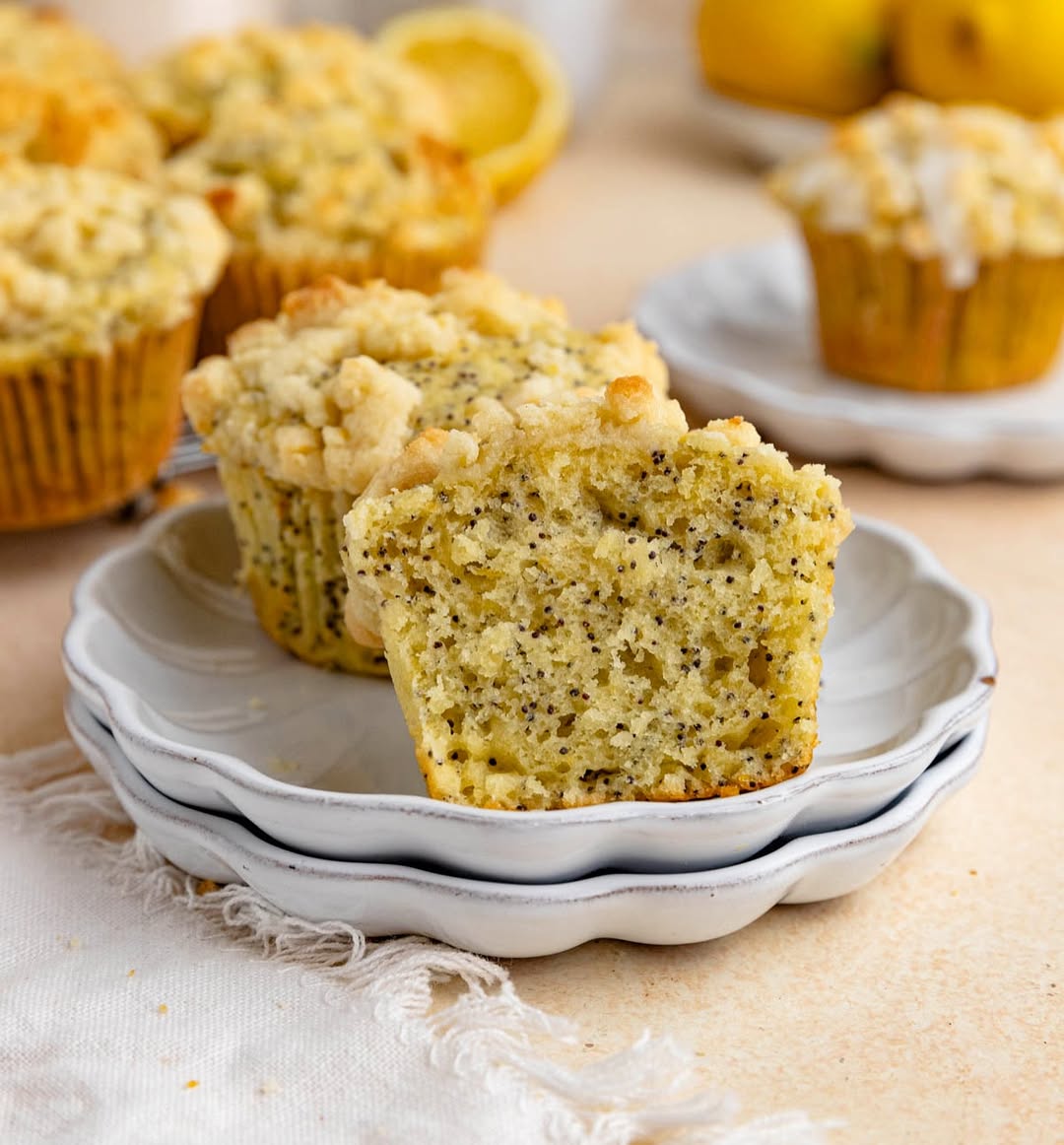 Zesty Lemon Poppy Seed Muffins – Delicious & Easy!